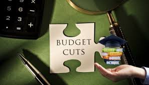 وفاقی ترقیاتی بجٹ میں مزید 63 ارب روپے کی کٹوتی