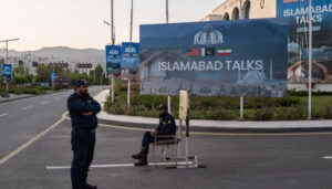 ایرانی مذاکراتی ٹیم منگل کو پاکستان پہنچےگی: امریکی میڈیا کا دعویٰ