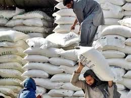 پنجاب سے گندم اور آٹے کی بین الصوبائی ترسیل میں رکاوٹیں، کے پی میں آٹا مہنگا