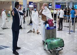 پشاورکے عمرہ زائرین کیلئے ویکسینیشن کے بغیر سفرکی تاریخ بڑھادی گئی